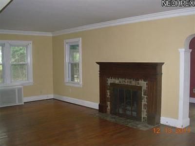 4th image of 719 Seward Ave