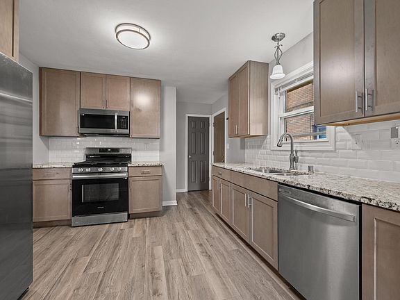 3rd image of 5168 N 68th STREET