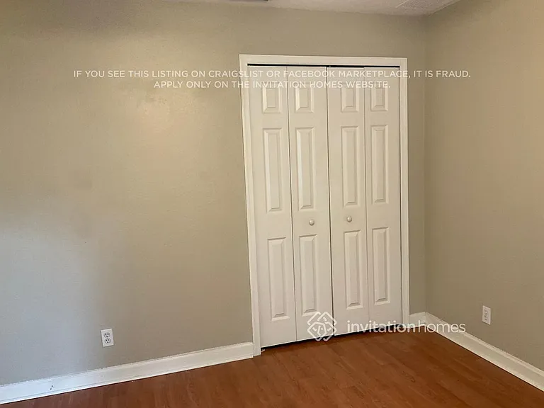 6469 Bay Island Ct — Photo 11
