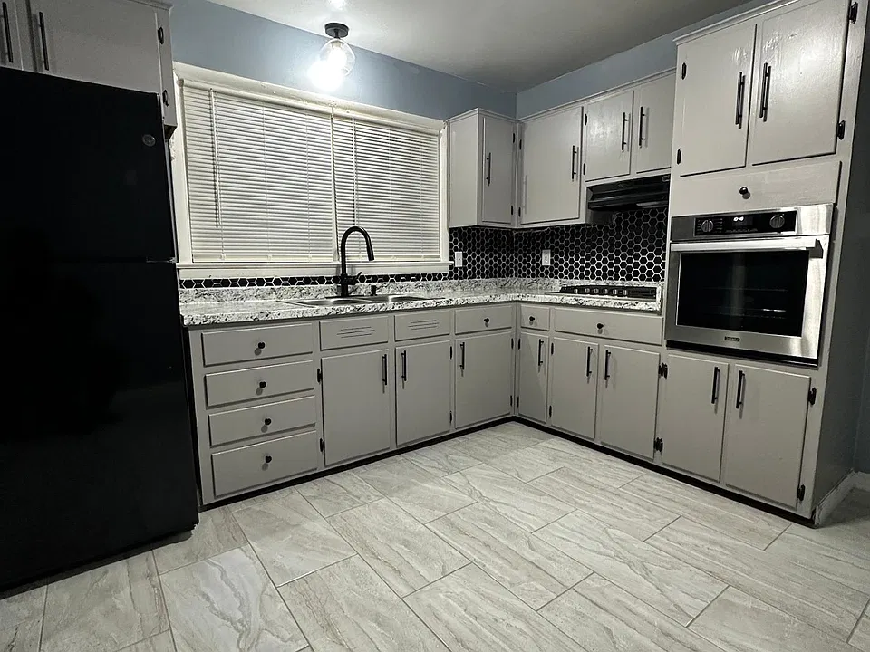 710 Fairland Ave