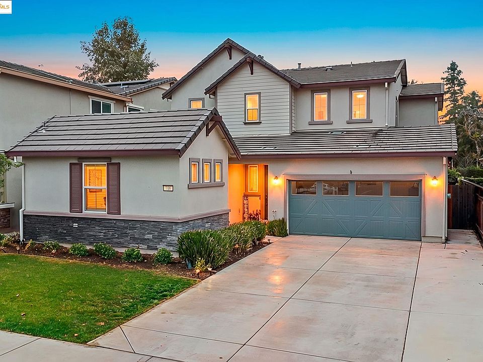 1st image of 716 Cabada Dr