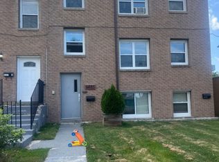 4685 1st Ave #2, Niagara Falls, ON L2E 4G5