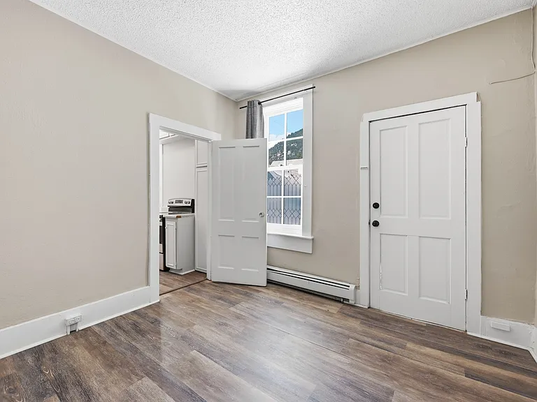 401 Rose St #1 — Photo 12