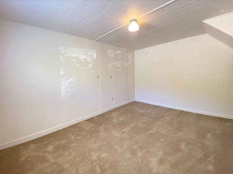 100 Edgecliff Way — Photo 10