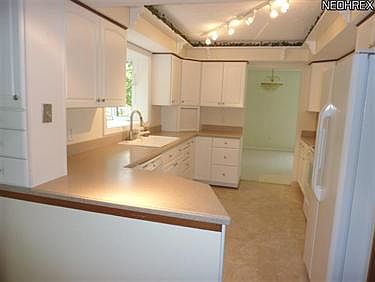 4th image of 6814 Thornapple Dr