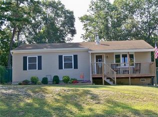 247 Outboard Ave, Manahawkin, NJ 08050