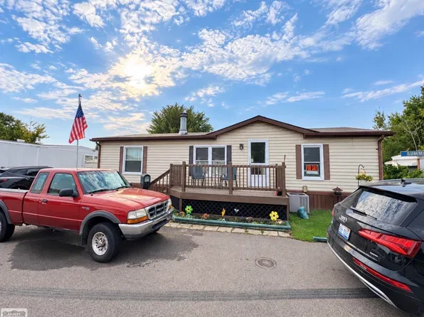 24452 Street, Harrison Township, MI 48045