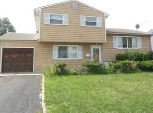 17 Pinho Ave, Carteret, NJ 07008