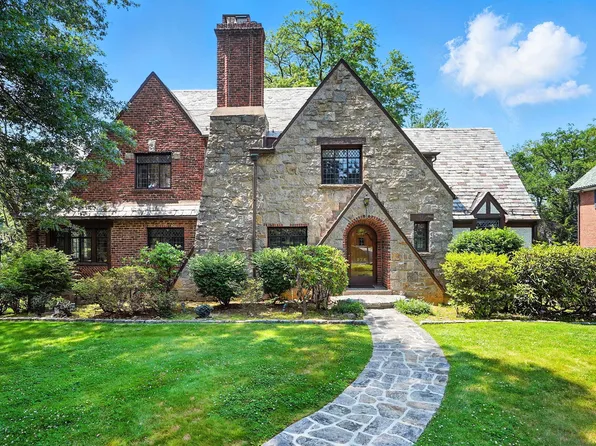 276 Overlook Road, New Rochelle, NY 10804