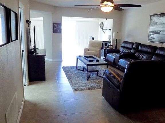 4th image of 225 Country Club Dr APT E144