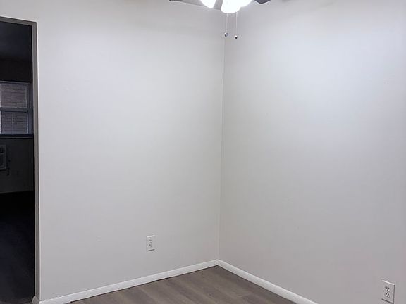 5th image of 1140 Bishop Dr APT C