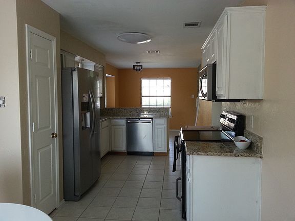 5th image of 333 Leisure Ln