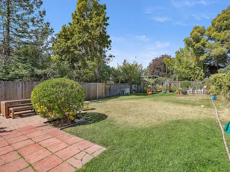 540 Alcatraz Ave. — Photo 13
