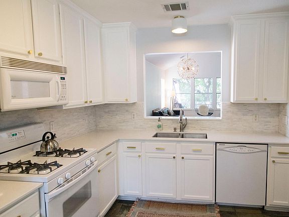 Kitchen (stainless steel fridge off frame)