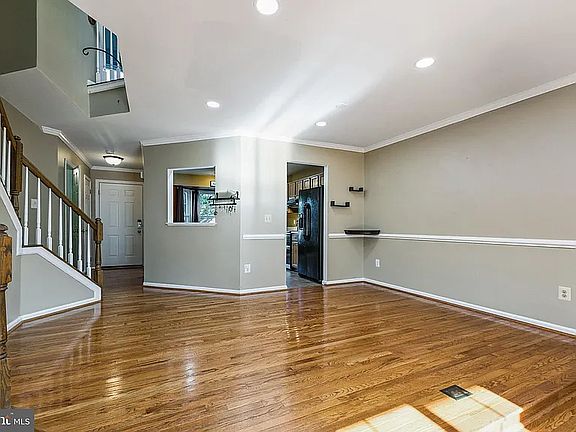 2nd image of 9061 Slate Stone Loop