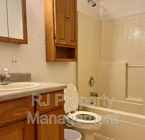 5656 Encino Cv #2 — Photo 14