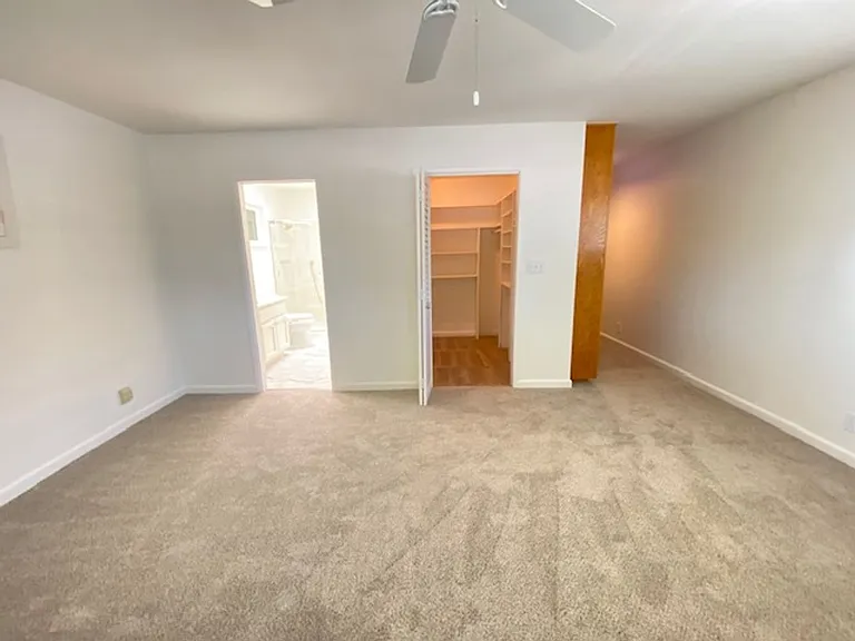 363 Helen Way — Photo 14