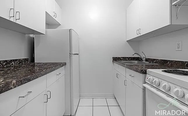 Rented by Mirador Real Estate | media 22