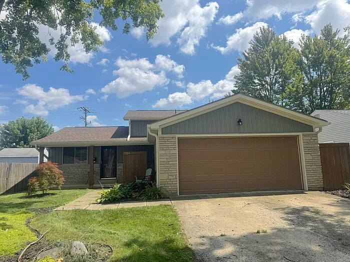 824 Ivy Brush Ct