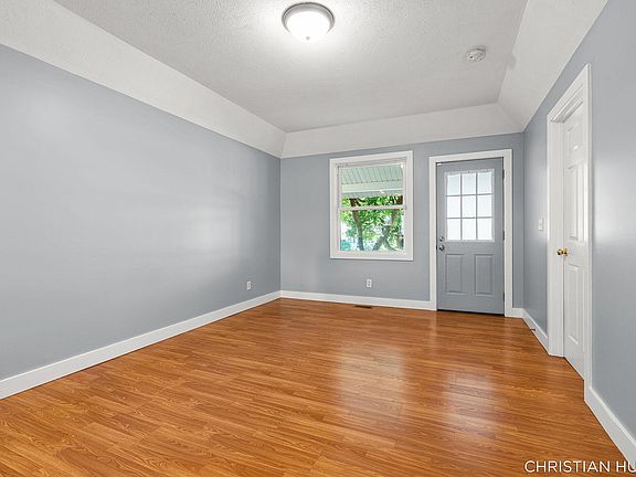 5th image of 831 Bridge St NW