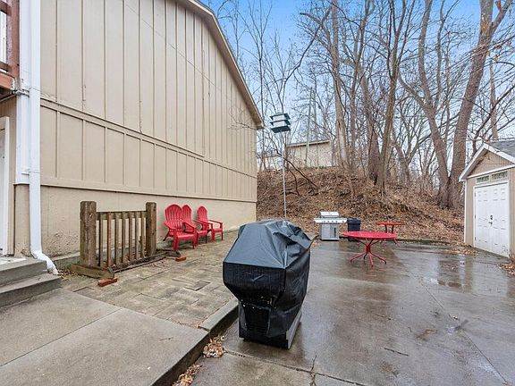 3rd image of 312 2nd St #15