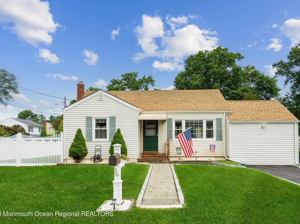 129 Maple Avenue, Belford, NJ 07718