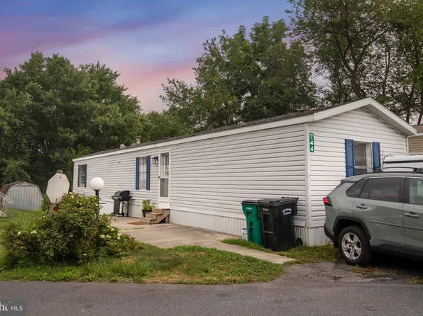 744 Palm City Park, Annville, PA 17003