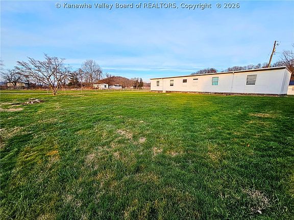 2nd image of 276 Frost Ln