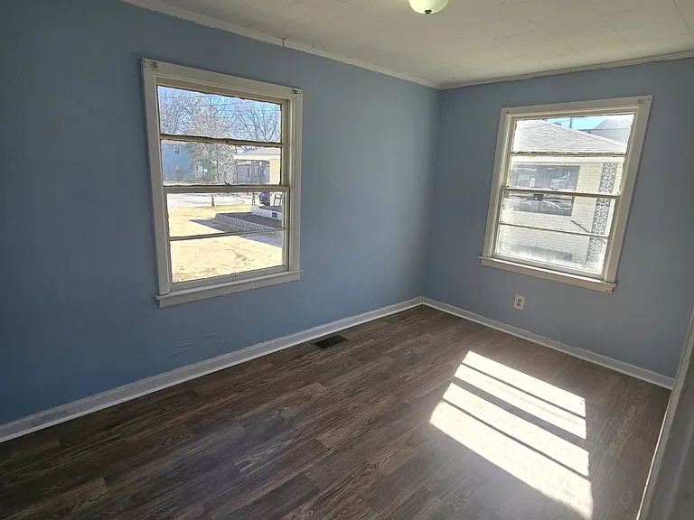 104 Merriman Ave — Photo 6