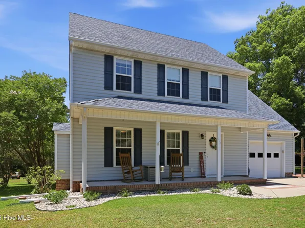 217 Marsh Hen Court, Swansboro, NC 28584