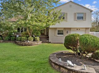 18 N Syracuse Dr, Cherry Hill, NJ 08034