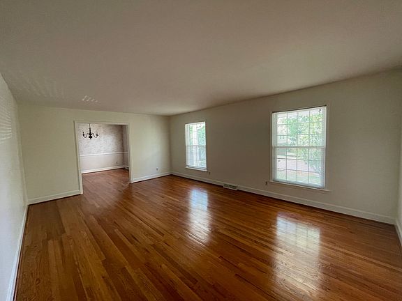 3rd image of 7327 Meadowdale Ln