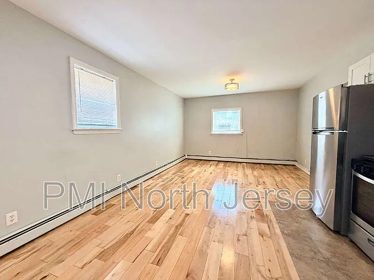 224 Macarthur Ave #B — Photo 9