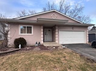 4035 Walnut Hill Cir, Crown Point, IN 46307