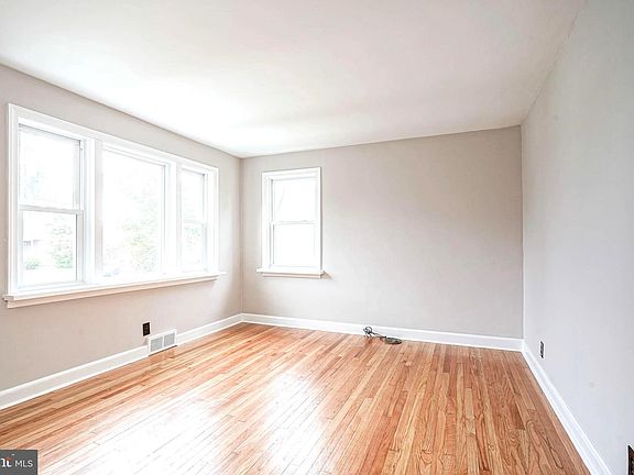 3rd image of 316 Lincoln Ave