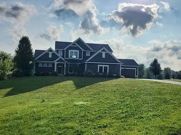 3940 Egypt Valley Ave NE, Ada, MI 49301