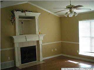 4th image of 5409 Woodchase Dr