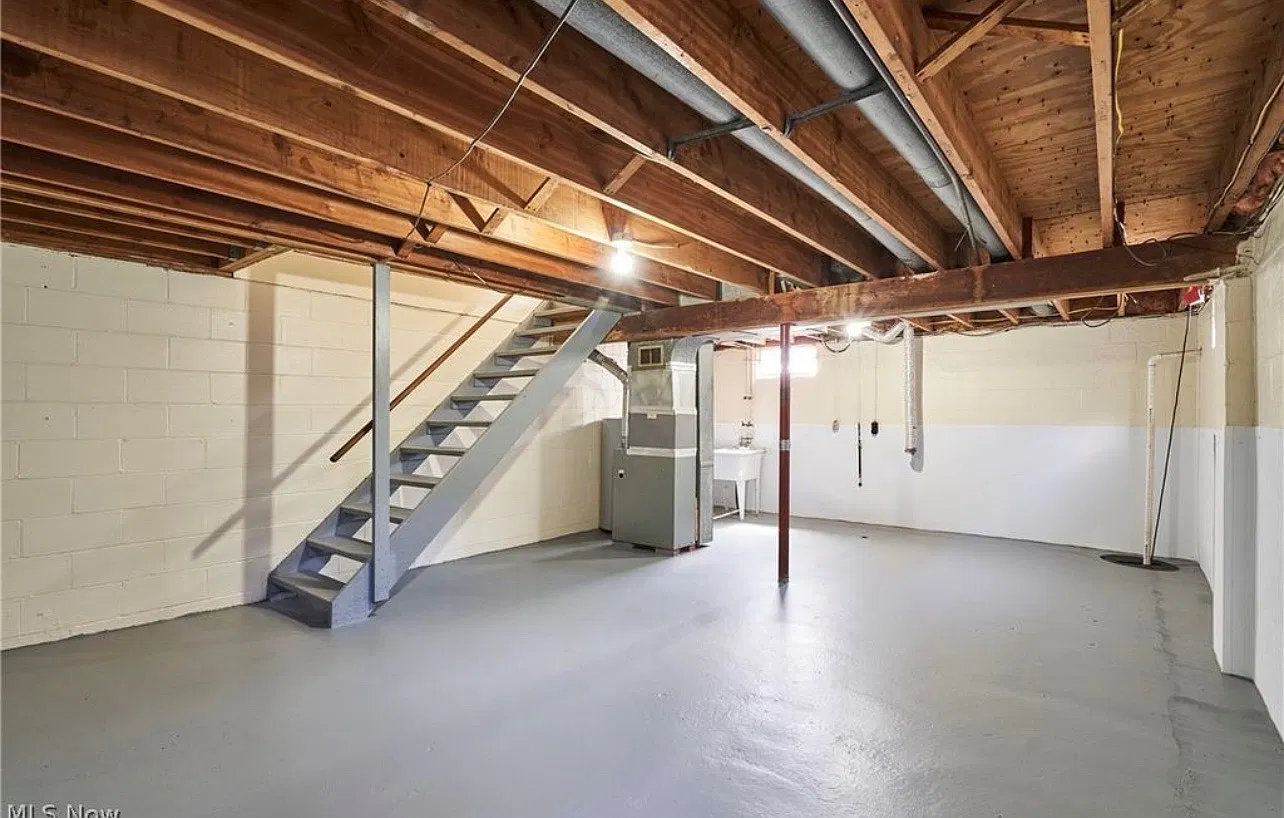 2 bed, $1,050 — Photo 3