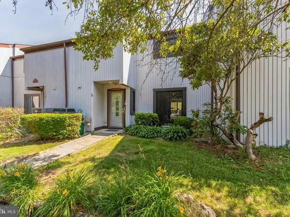 4 Wyndham Ct, Downingtown, PA 19335