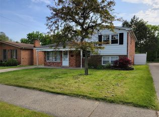 8157 Kinmore St, Dearborn Heights, MI 48127