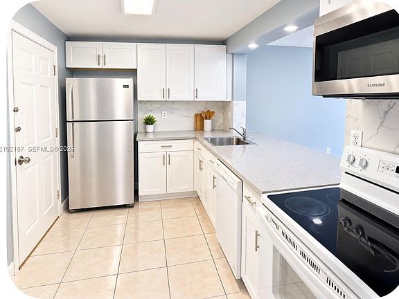 2nd image of 9611 SW 77th Ave APT 108A