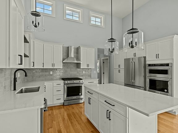 5th image of 0-3 Hunter Cir