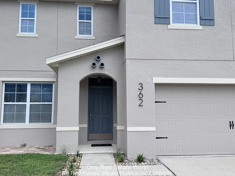 362 Nova Dr — Photo 2