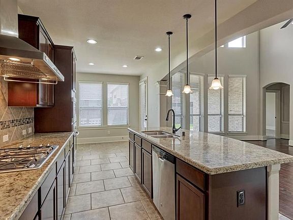 5th image of 20714 Orange Poppy Dr