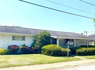 94 Cherry St, Elizabeth, WV 26143