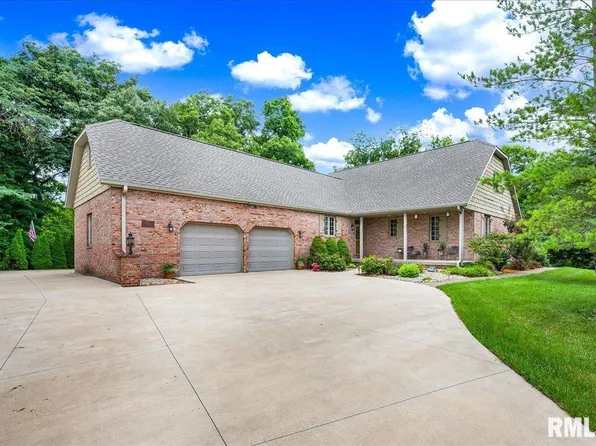 1729 Oak Rdg, Washington, IL 61571