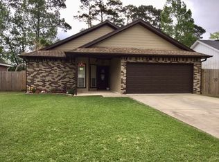 555 Needles St, Vidor, TX 77662