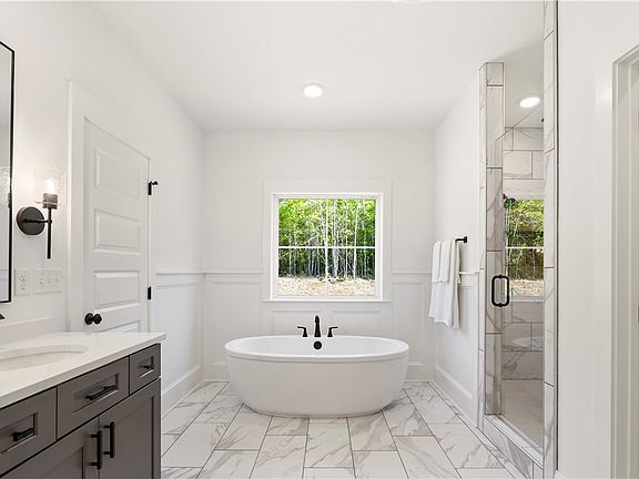 5th image of 2 Lee Road 344