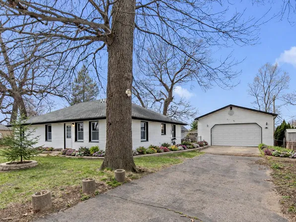208 E Avenue A, Griffith, IN 46319
