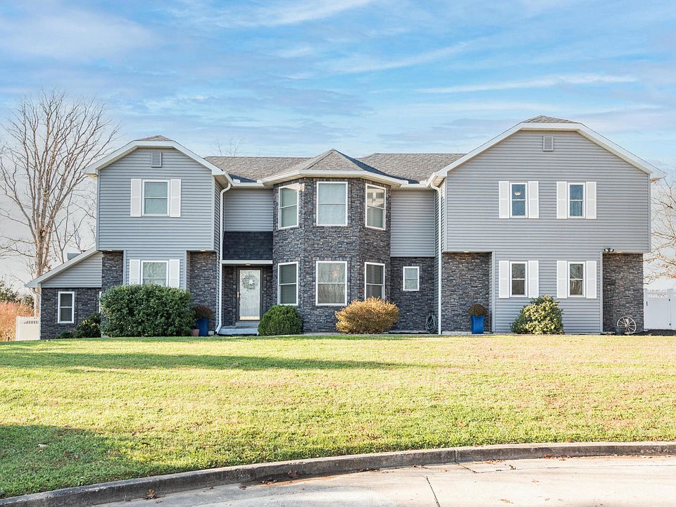 1st image of 2719 Cedarwood Ct
